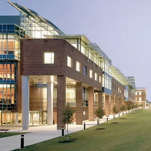 Image of the CBIS building at dusk